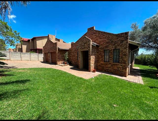 3 BEDROOM HOUSE FOR SALE IN HIGHVELD